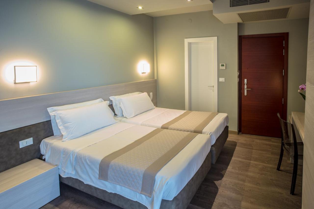 Hotel Cesare Augustus Lido di Jesolo Exteriör bild